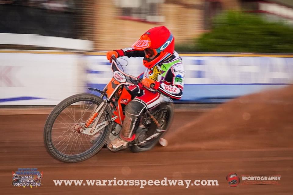Heartbroken for Connor Coles who has been told he has to miss tonight’s British Final as reserve solely because he rode on the Isle of Wight on Thursday. 

Our view here facebook.com/10006347578215…