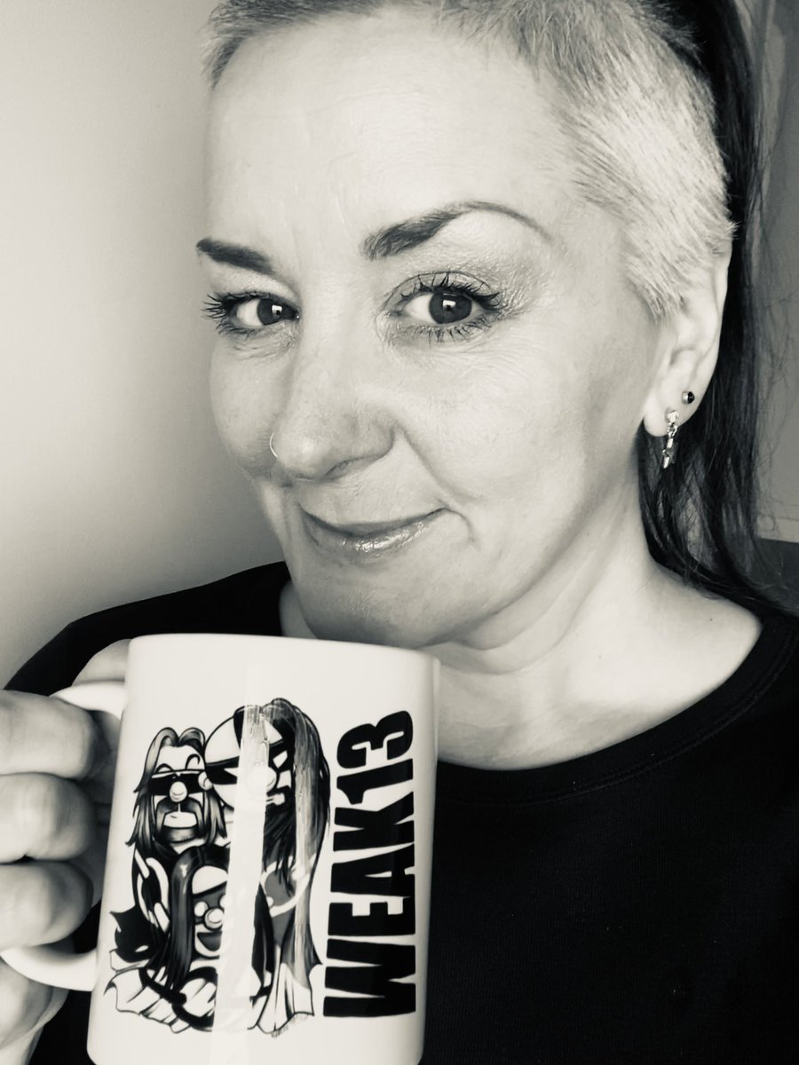 MiZWiZDesign's tweet photo. Supporting the Bravaaz with my #limitededition @WEAK13 mug π
#mugshot #witchesbrew #teasmaid #alltheanecdotes https://t.co/gAwdm2ttX3