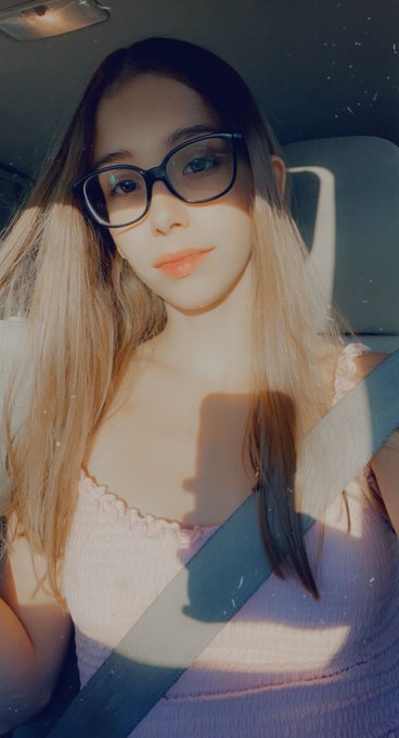Sunshine ☀️ https://t.co/mYeZWYlyR3<a href="/tag/goodnight"class="tags"><span>#goodnight</span></a><a href="/tag/folloforfolloback"class="tags"><span>#folloforfolloback</span></a><a href="/tag/tuesdayfeeling"class="tags"><span>#tuesdayfeeling</span></a>