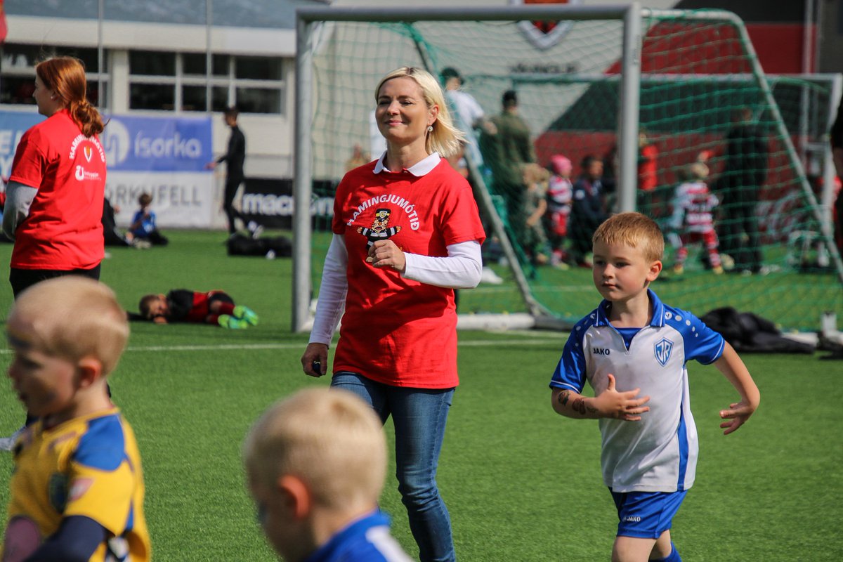 Takk <a href="/vikingurfc/">Víkingur</a> fyrir að treysta mér fyrir flautunni! Hamingjumótið heppnaðist frábærlega um helgina.