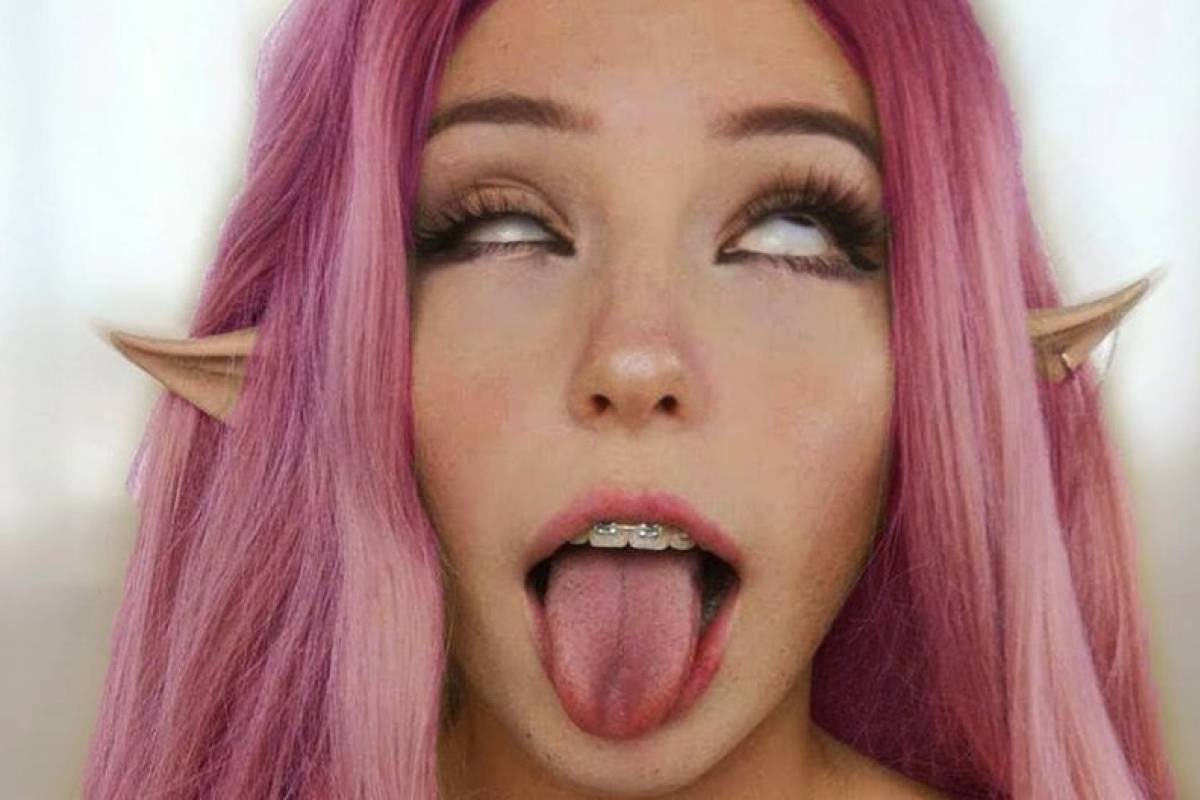 Косплей эмилия ахегао. Девушка с языком и закатанными глазами. Девушка закатывает глаза и высовывает. Ахегао в реале. Девушка с высунутым языком и закатанными глазами.