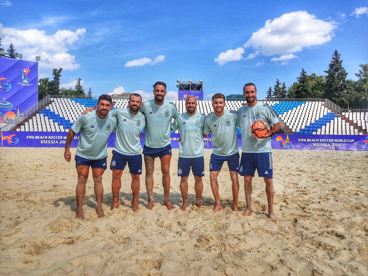 <a href="/SanFranBSoccer/">San Francisco Beach Soccer</a>  estamos reday! 🇪🇸 primer entreno oficial en Moscú.