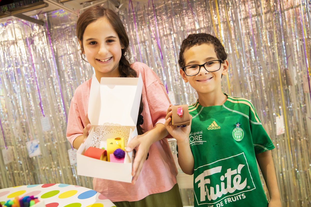 Whose ready for a slice of fun? @thesparkarts #TheFunCafe are cooking up a creative mix of storytelling, music and art for families to enjoy until 21st August 🍰

Pre-book your free session today bit.ly/3lNAWxA  

#BakeALittleLove #SummerInTheCity <a href="/visit_leicester/">Visit Leicester</a>