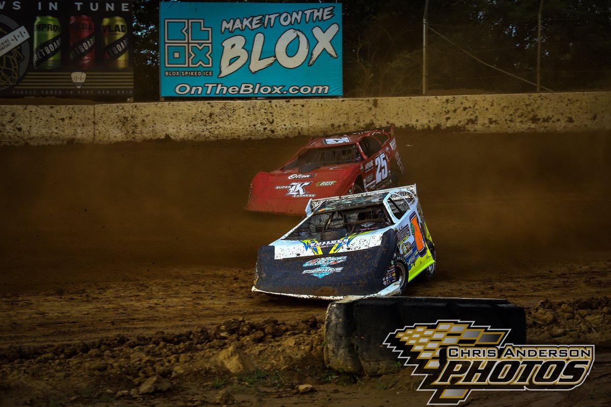 photos_anderson's tweet photo. A few shots from @FlorenceSpdwy @roosterd8 https://t.co/cGswwsWMxX