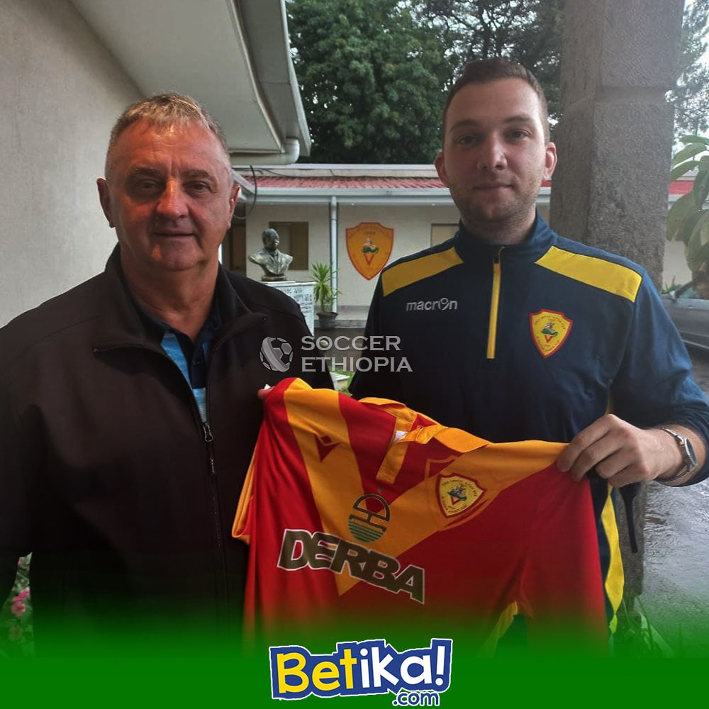 SoccerEthiopia's tweet photo. ቅዱስ ጊዮርጊስ ሰርቢያዊው ዝላትኮ ክራምፖቲችን ዋና አሰልጣኝ አድርጎ በይፋ አስተዋውቋል። 

ዝርዝሩን ከቆይታ በኋላ ይዘን እንቀርባለን https://t.co/tDMKz9PujK