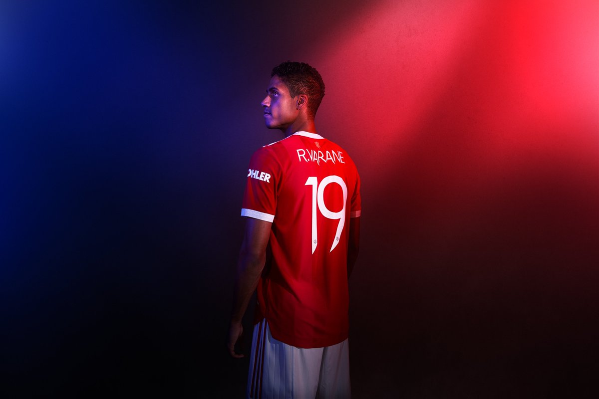 ManUtd_JP's tweet photo. .@RaphaelVarane !

#MUFC https://t.co/3MwyEnOpge