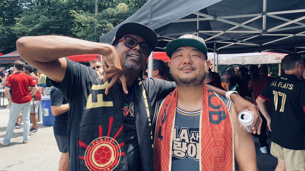 Missed the first <a href="/LACF/">Paris Santos</a> v <a href="/ATLUTD/">Atlanta United FC</a> match while working in Burbank! For “El Trafico” <a href="/lafccuervos/">LAFC Cuervos</a> welcomed me, <a href="/LAFC3252/">The 3252 ⭐️</a> let me hang in the North Wall and Sam looked out and I had the pleasure of hanging with Sam again at our <a href="/FootieMob/">Footie Mob</a> tailgate. #BlackAmbassadorToTheBeautifulGame.