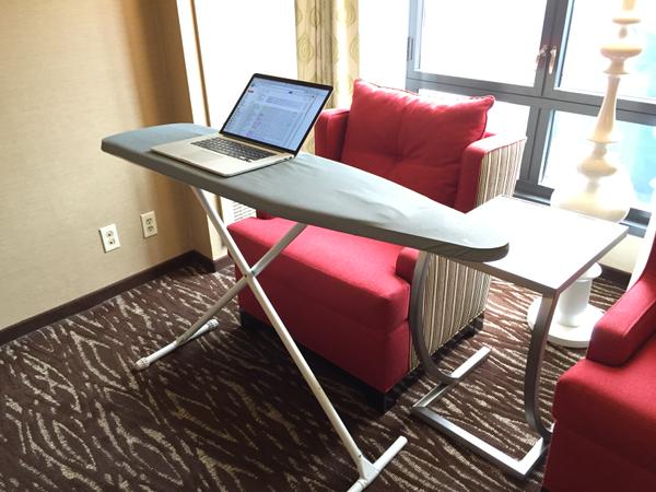 dez_blanchfield's tweet photo. .
what's your best #lockdown hotel quarantine "stand up desk" solution folks?
let's have a #DezPhotoChallenge by replying in Comments with your pix !!
let's go big, pls hit the like, give this an RT and get your own community to join in ;-)
included the hashtag of course!
. https://t.co/hYul6L2UBK