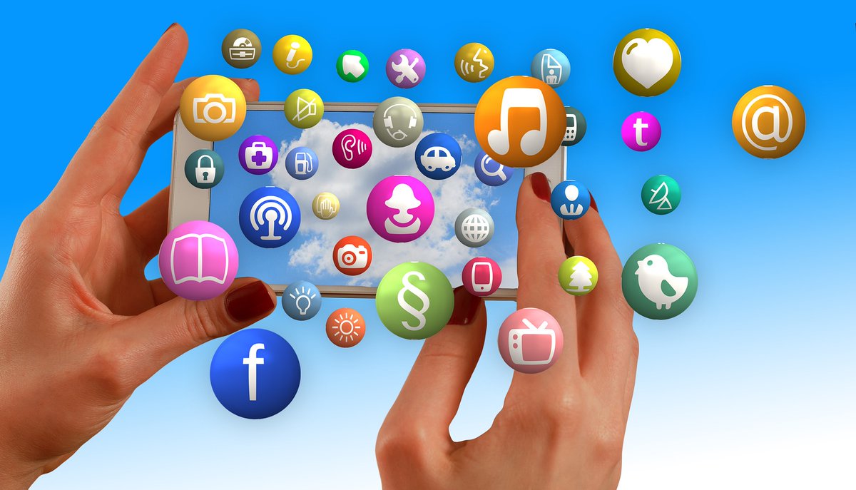 Fresh_Creative's tweet photo. In 2005, just 5% of U.S. adults were using social media; today it's 72%, according to Pew Research Center.

The most dramatic growth: adults 65+ with 48% using today vs. 3% in '05. 

YouTube and Facebook are the most-widely used platforms among all demographics.  #socialmedia https://t.co/QUutRaxMRq