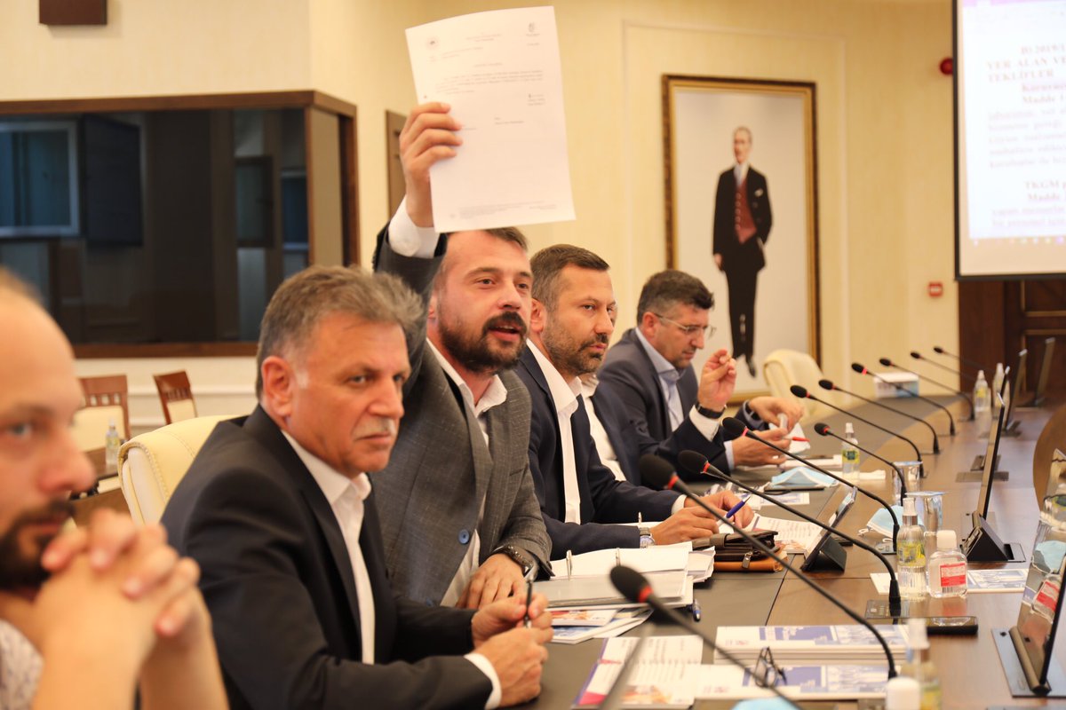 Yetkili sendika olarak kamu görevlilerini temsil ettiğimiz 6. Dönem Toplu Sözleşme sürecinde Bayındırlık, İnşaat ve Köy Hizmetleri Hizmet Kolu'nda taleplerimizi müzakere ettiğimiz ikinci toplantı başladı.
