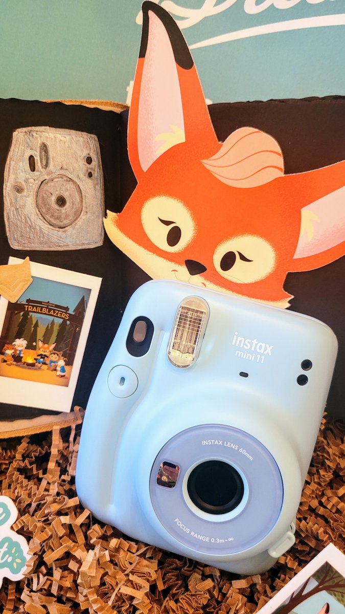 robwalte's tweet photo. Welcome #brandythefox to the @salesforce family! I brought my own family in to help send a creative message - artwork is courtesy of my 13-year-old daughter who has now completed her first Salesforce project :)  #marketingchampions @justguilda  https://t.co/Epe5iEOQCG https://t.co/STjFOhi8fE