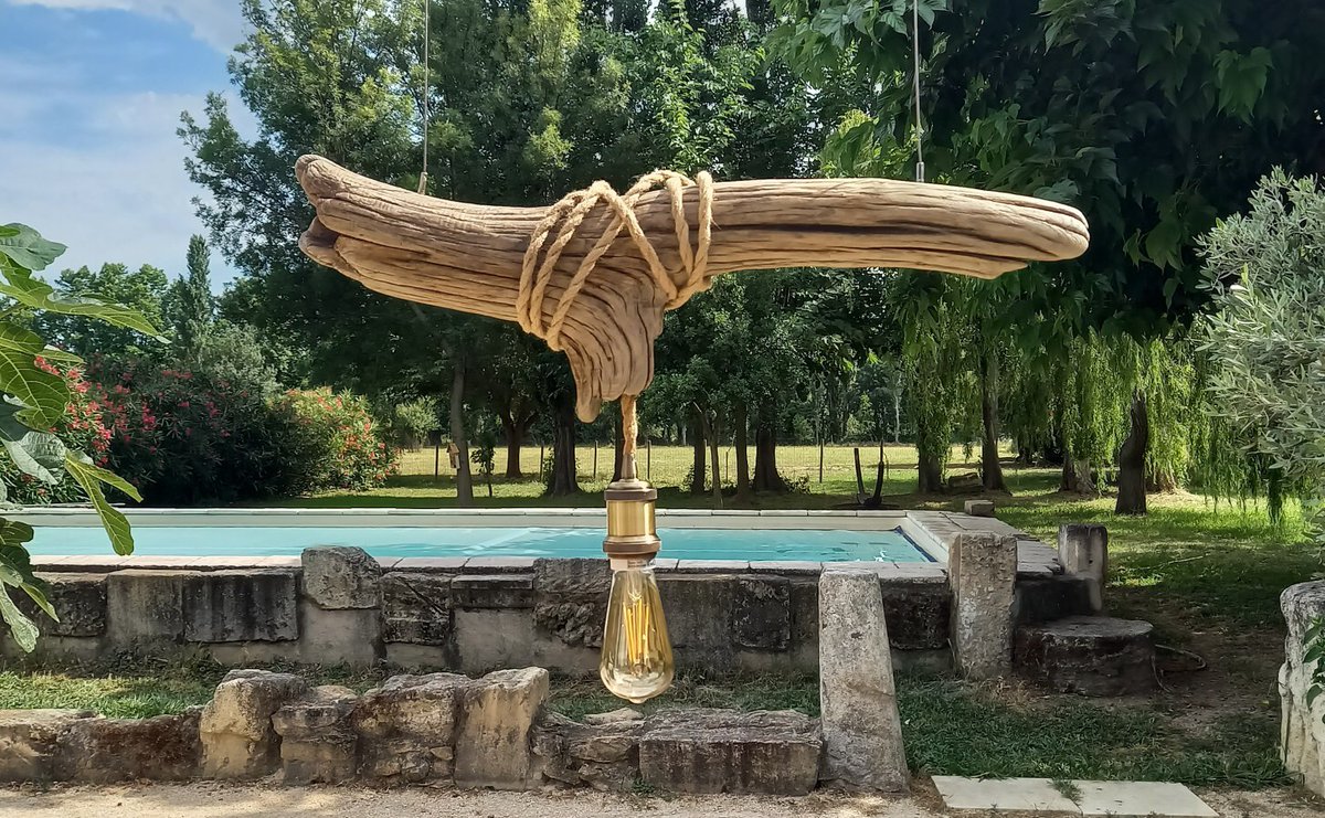 SOCASISOLATION's tweet image. 