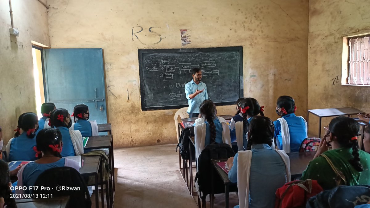 siocg's tweet photo. SIO Chhattisgarh has organised a Students Meet at National Public School, Farid Nagar on 13-August, 2021. In this meet, Br. Tahoor Anwar (National Secretary, SIO India) interacted with the students on topics such as - "How to excel in Studies", "How to identify your Goal"  etc https://t.co/5c8JtGa1BV