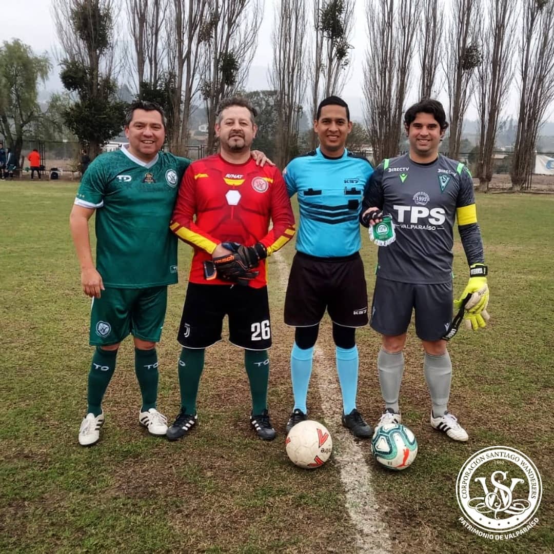 CorporacionSW's tweet photo. Este domingo 15 de agosto, nuestra rama de fútbol amateur (categoría senior), vivió la jornada de aniversario con un amistoso frente a CD Abogados ⚽💪💚🤍
#Aniversario129 #Valparaíso #SantiagoWanderers #RamasCSW #CSW129 https://t.co/JGoYI2kP0R