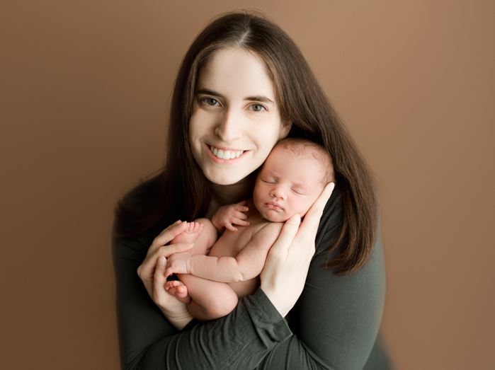 University of Washington Otolaryngology-HNS (@oto_uw) on Twitter photo UW OTO Resident and mother, Eve Champaloux was awarded the <a href="/AAOHNS/">AmAcadOtolaryngology</a> Resident Leadership Grant to present her project titled: “National Examination of Experiences with Pregnancy during Otolaryngology Residency“ at the annual meeting in October!
Congratulations, Dr. Champaloux! UW OTO Resident and mother, Eve Champaloux was awarded the <a href="/AAOHNS/">AmAcadOtolaryngology</a> Resident Leadership Grant to present her project titled: “National Examination of Experiences with Pregnancy during Otolaryngology Residency“ at the annual meeting in October!
Congratulations, Dr. Champaloux!