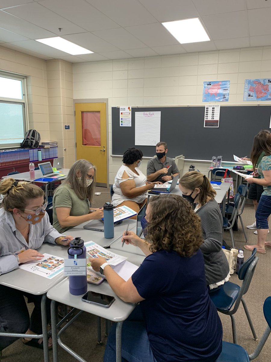 hcpsslibmed's tweet photo. So excited to be back in person! The room is buzzing with Connect Bingo! #hcpssneo #CelebrateHCPSS #hcpsslms https://t.co/rm7973XQWD
