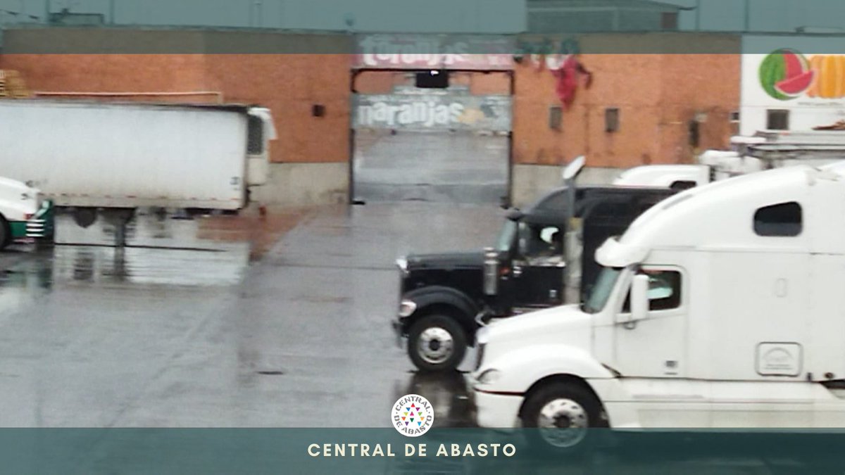 Ficedacomunidad's tweet photo. La Coordinación de Operación continua con los trabajos para prevenir encharcamientos 🌧🌧🌧💧 y anegaciones 🌊🌊🌊  en zonas susceptibles.

#DesazolvedeAlcantarillas #TemporadaDeLLuvias
#CoordinaciónDeOperación #CEDACDMX https://t.co/hoPdMhPOcG