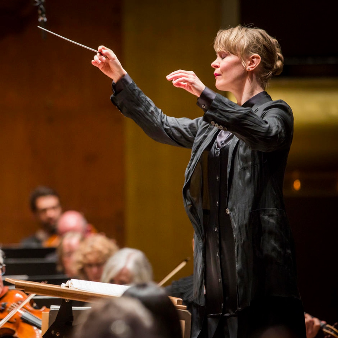 carnegiehall's tweet photo. Debussy’s kaleidoscopic colors, Tchaikovsky’s passion, and Bruckner’s heroic power. Experience the best orchestral music when you create your own series at Carnegie Hall. Choose any four (or more) concerts and save: https://t.co/03QgliOHVr https://t.co/ptIi1JJSeQ