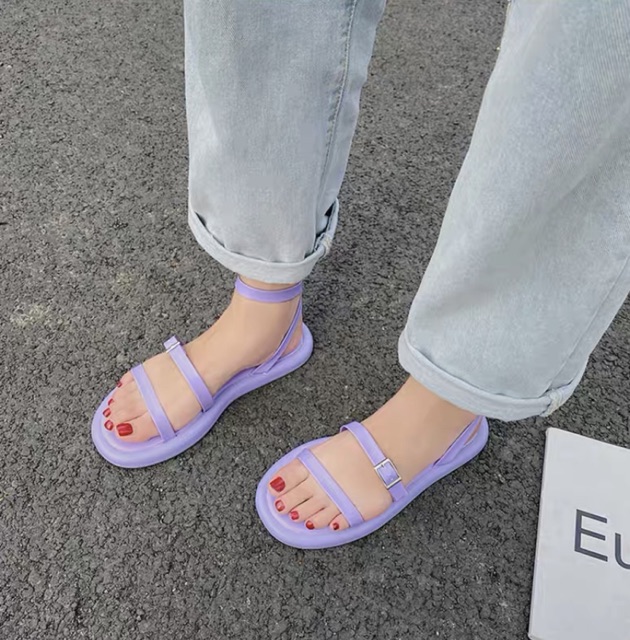 🌸พร้อมส่ง คู่ละ 259 ฿🌸
📍size：35-39
 สูง ：2 cm
🦋สี：สีดำ ,สีครีม ,สีฟ้า ,สีเขียว ,สีม่วง
☀️Size㉟ = 22.5 ┊Size㊱ = 23
☀️Size㊲ = 23.5 ┊Size㊳ = 24
☀️Size㊴ = 24.5 ┊Size㊵ = 25
☀️Size㊶ = 25.5
เท้าอวบหรือเท้าบานแนะนำ + 1 ไซส์ค่ะ❗