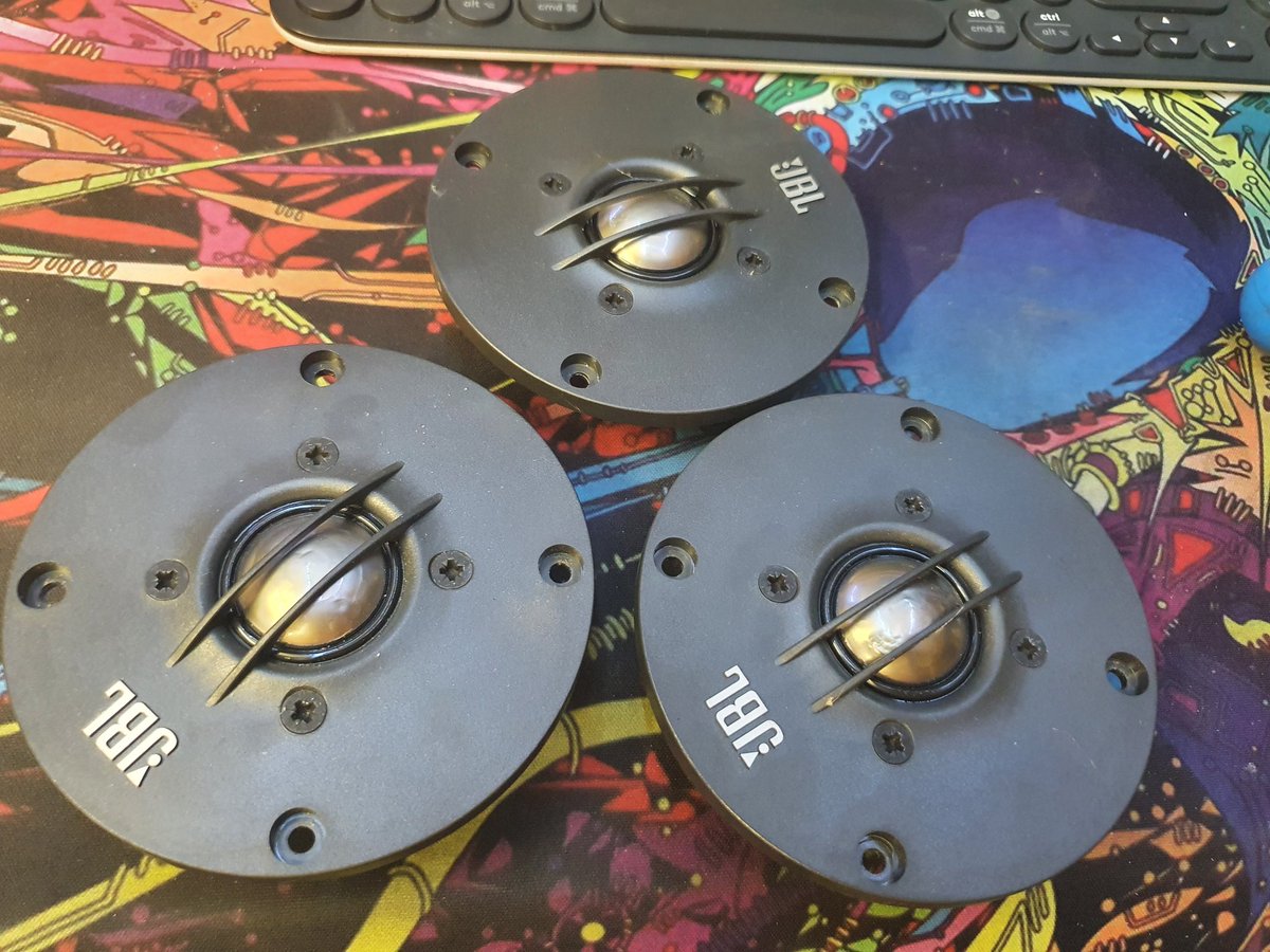 JBL XTi series speakers tweeter repair.
These were such a pain to repair being metal domed, replaced the disintegrating foam with some acoustic dampener.
Soon going to be measuring these with REW
Check the full write up on my website
iandwynn.co.uk