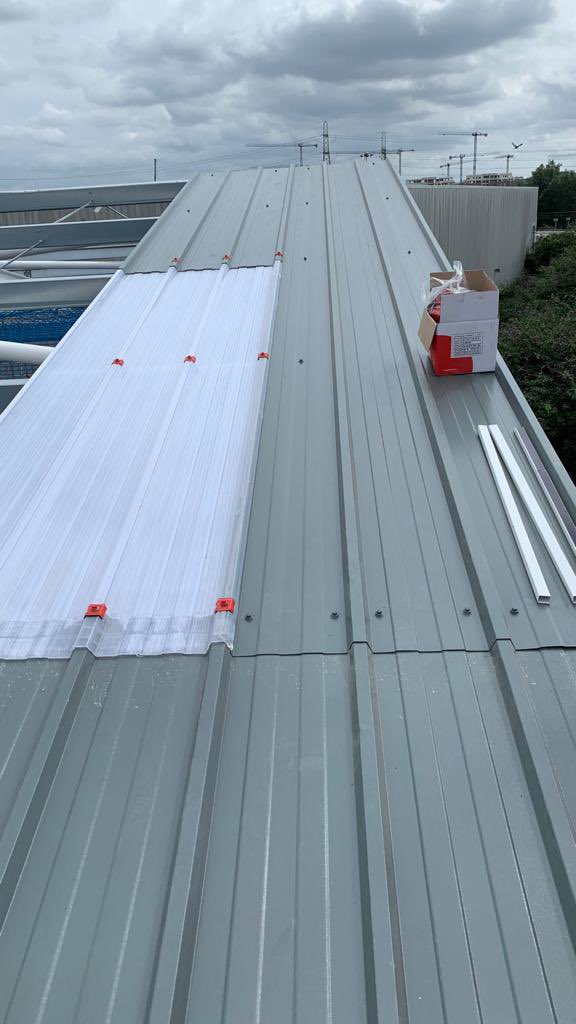 FirstFixGroup's tweet photo. #barking #essex 
#hotrolledbuilding #firepaint now on &amp; #sheeting complete and #roof has begun. https://t.co/6jgk2y5bGT