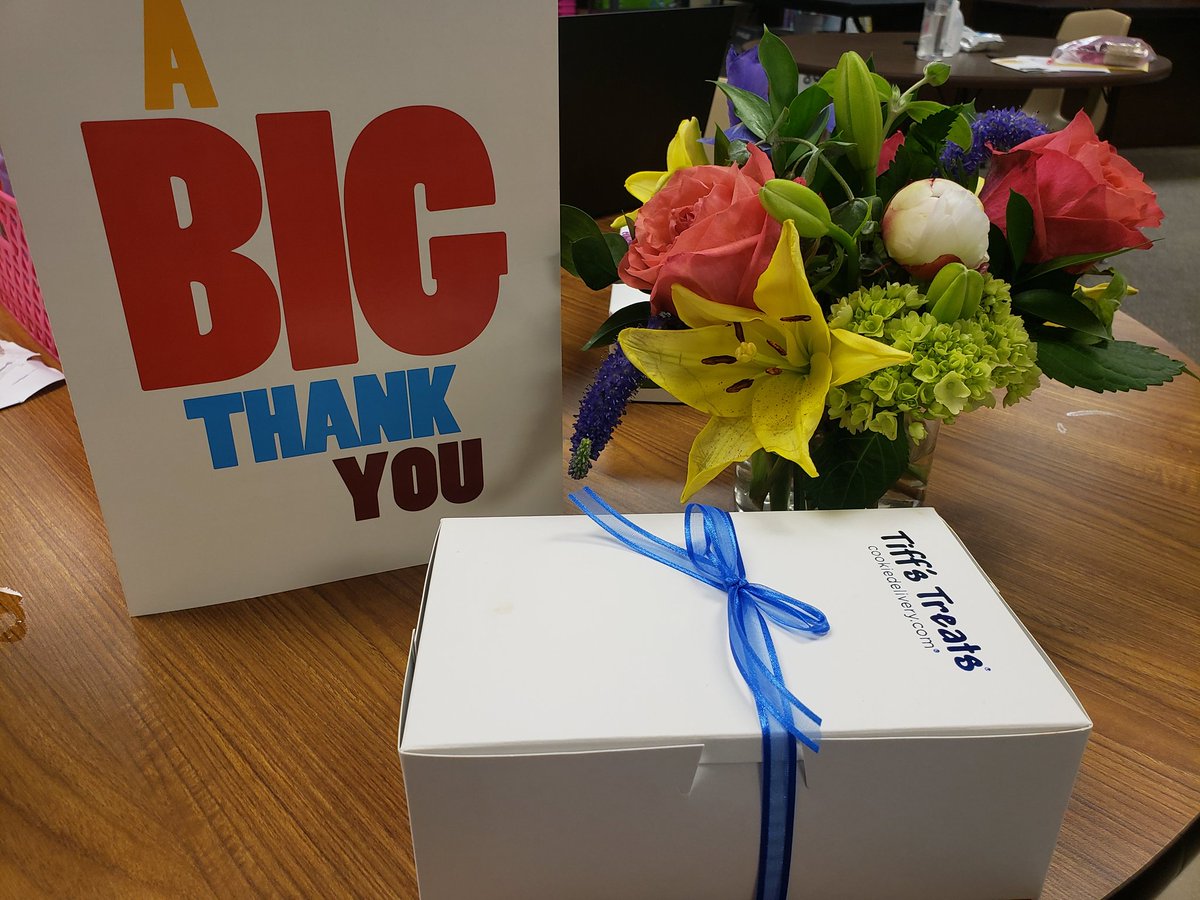 Almost 5 years at this campus. I feel like I grew up here. I am so thankful for the opportunity to serve others as an IC and am so grateful for the wonderful people I have met on this journey. Thank you to my ELA peeps 4 the sweet card and flowers! It's not goodbye, but cya soon!