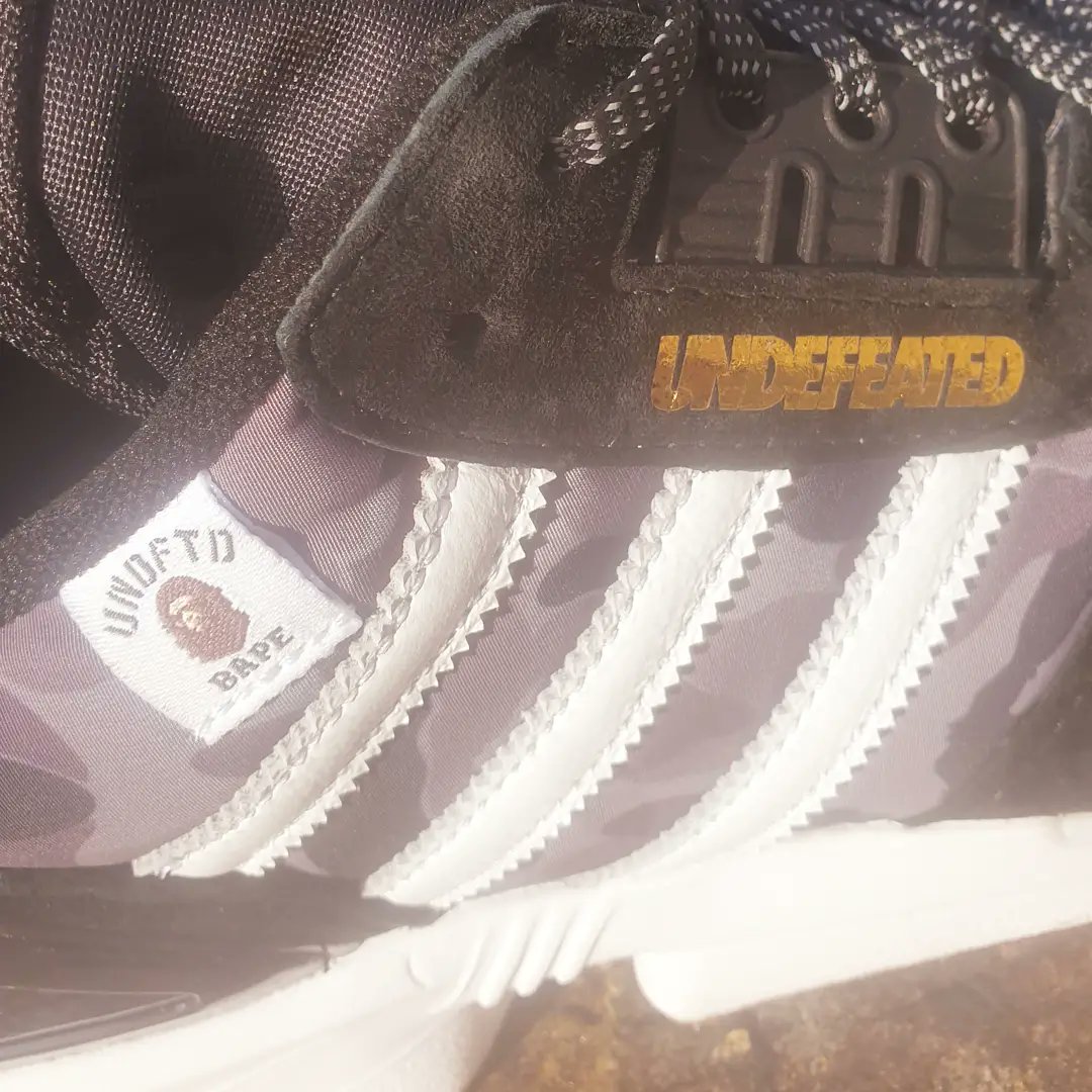 adiFamily_'s tweet photo. 😍
#adidas × #BAPE × #UNDFTD #ZX8000
#AtoZX series, these was released alongside a green colourway, black for #UNDEFEATED and green for #ABathingApe
Massive shout out and thank you to @kylejac03 for grabbing these from outlet for me 💙
£77 😌
#adiFamily #3stripes2soles1love https://t.co/ppfo1t3cjQ