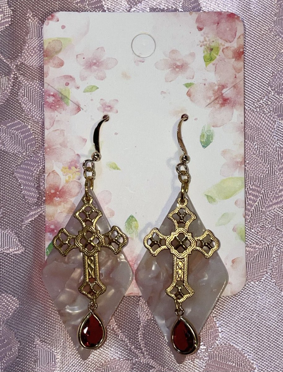 jewldbyanacaren's tweet photo. 1 pair left of these cute pink marble cross earrings 💒 $17 w/ free USA shipping ✨ https://t.co/mwjSMVzsOU https://t.co/NK4ZINRQLN