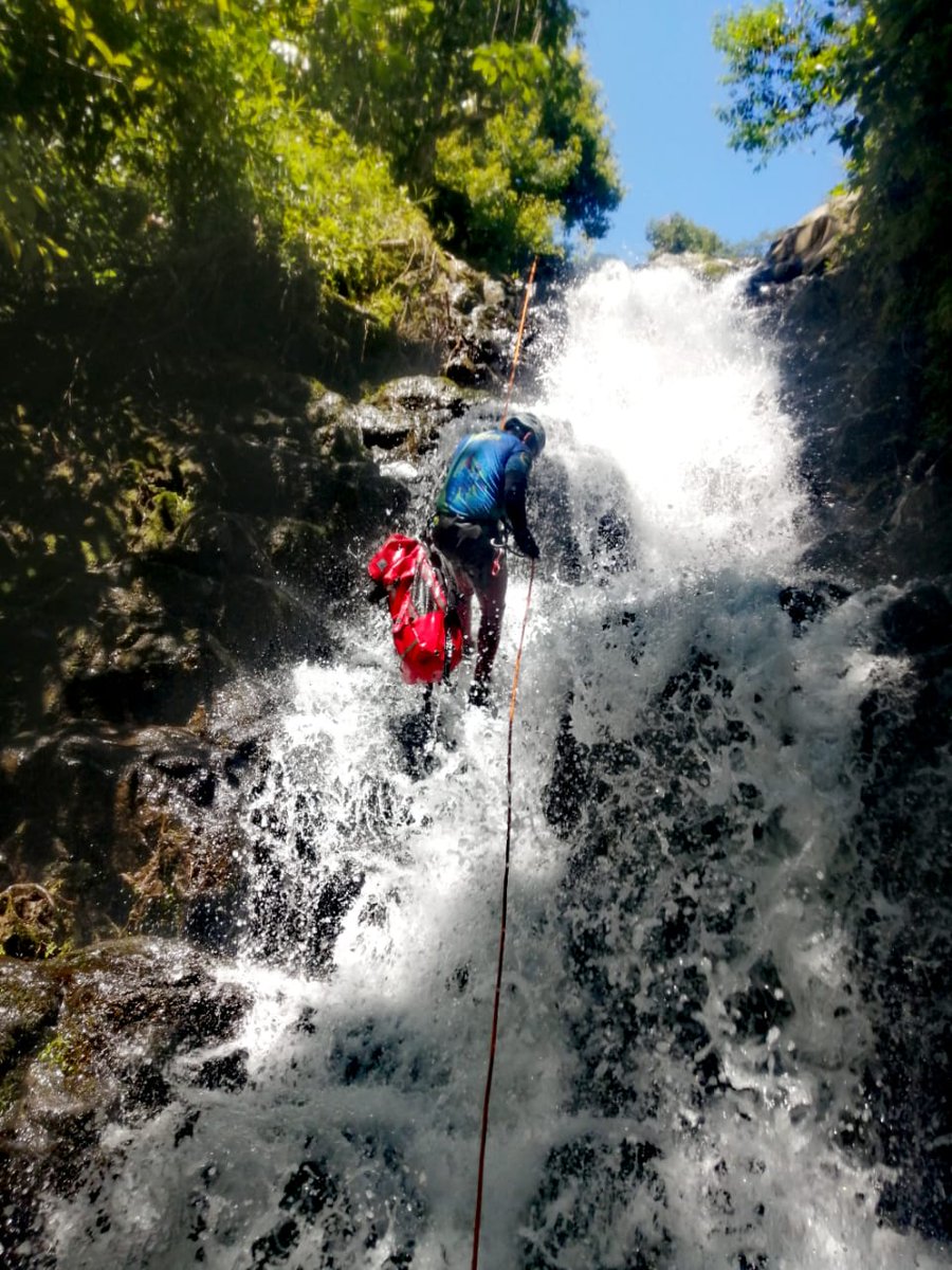 RegionXalapa's tweet photo. 📸 Xico (crédito a quien corresponda)
Quieres disfrutar una buena aventura:
Rafting, Senderismo, Cañonismo, Sandboard, Tirolesa desde la cascada de Texolo, Sendero Nocturno, #LaRegiónMásBonita   
#Cultura y #Aventura  #xicoadventure  #xico   #XicoPuebloMagico https://t.co/vuoZxqNf0w