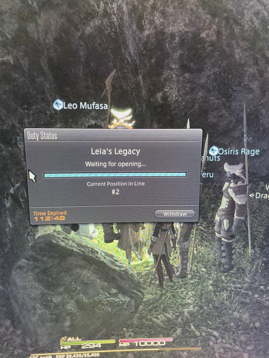 Almoace's tweet image. What’s with the massive wait time?! #ffxiv