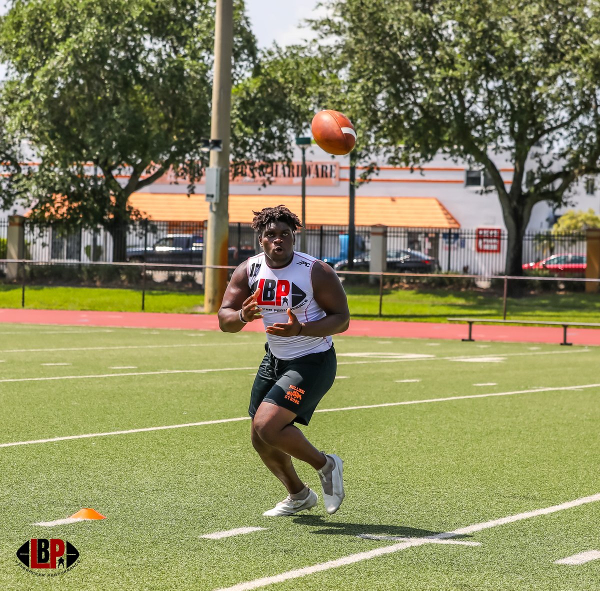 _CoachHodge's tweet image. Action shots of Co-MVP @SmithTheotis at our Ft. Lauderdale #LBretreat2021. Instinctive, Tenacious, and agile... Pay attention... #LinebackerPerformance