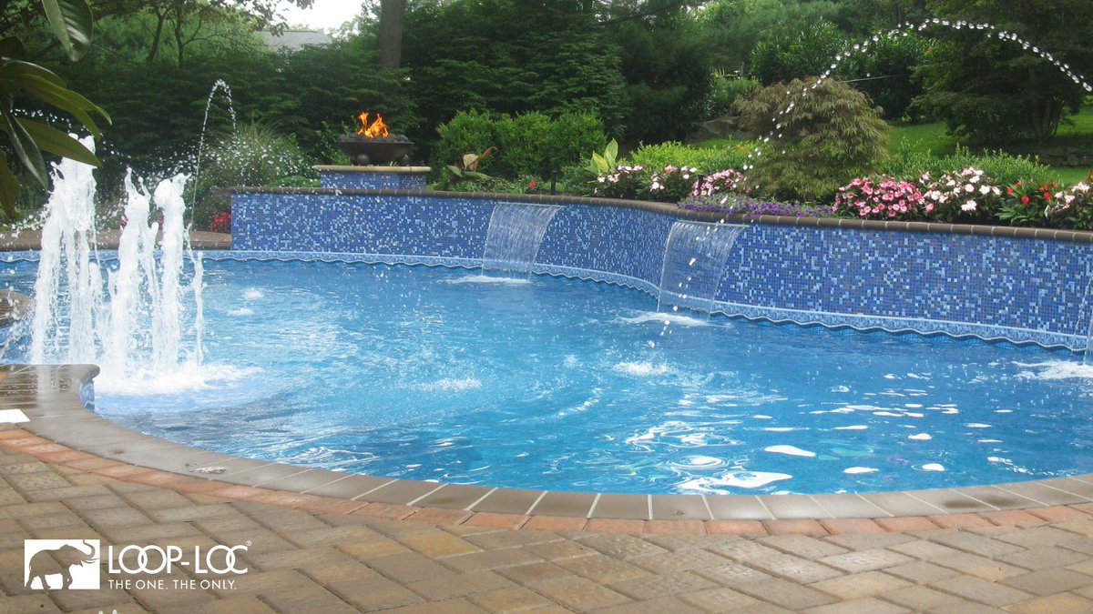 LoopLoc's tweet image. When “Bali” is out your back door. #mondaymotivation #looploc #poolliner #pools #backyardgoals #poolgoals #dreampool #backyardoasis