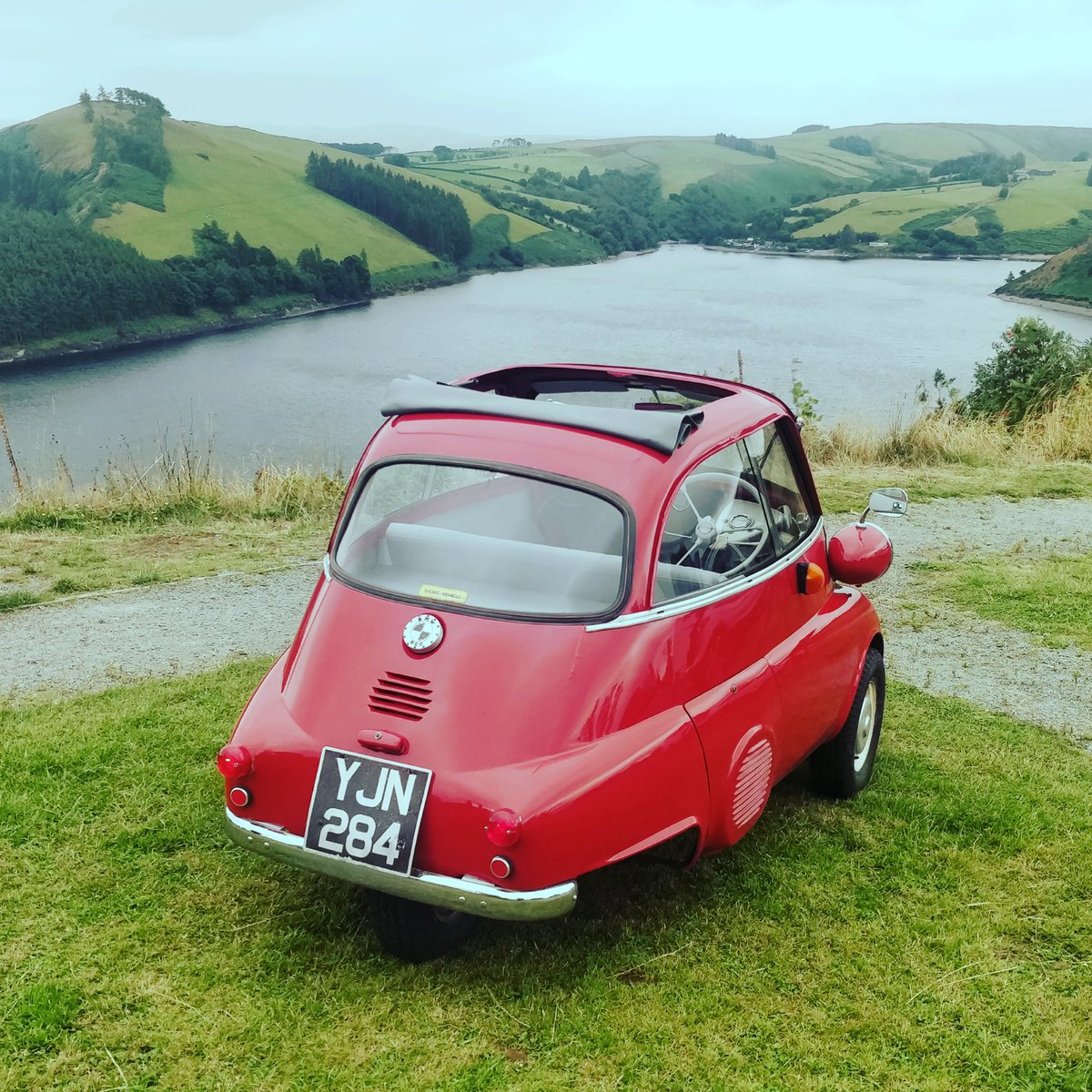 Electric Classic Cars tweet media