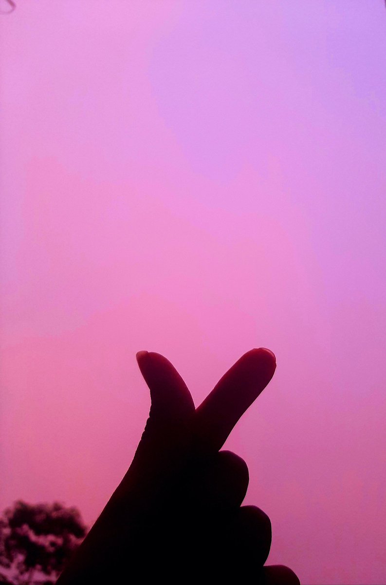 SubahChowdhury's tweet image. The concept of light and darkness is useful and talking about both life and the contrast between happiness and sadness 💥❤