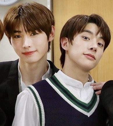 รุปสมัยเรียน วิ่นชอบติดรถแม่ปอนมารรตอนเช้าไม่พอแย่งข้าวกินอีกไหมไหวครับๆ ปอนไม่เคยอิ่ม