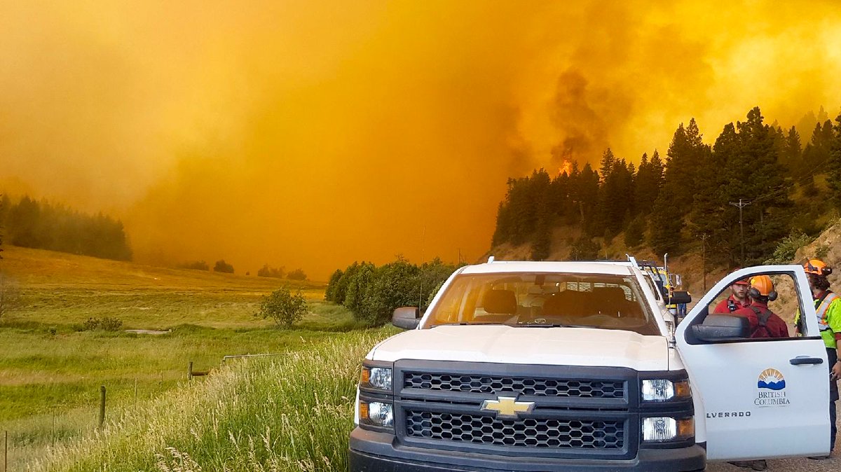 #BCWildfires are impacting travel in BC. Highway advisories listed here: bit.ly/3xHA0Ow

Evacuation info via @EmergencyInfoBC: bit.ly/3snPipG
Please avoid non-essential travel to/within impacted areas to avoid traffic congestion on evacuation routes. #BCWildfire