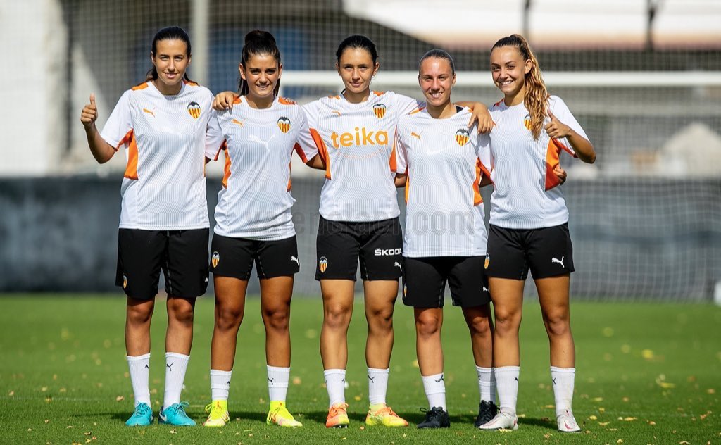 Jugadores de valencia club de fútbol femenino