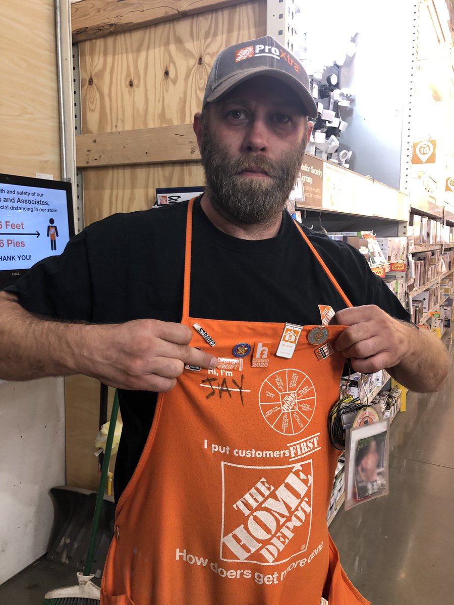 Just a few shots of our associates giving back for The Homer Fund!

We appreciate everything they all do to give back and support our fellow orange family members. #givingback #oneteam