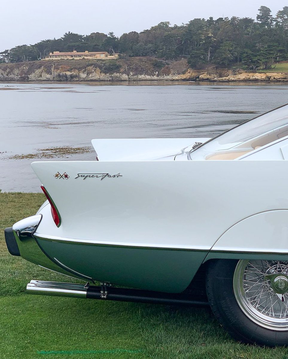 This stunning Ferrari 410 Superfast makes its first appearance following a restoration by @BacchelliVilla, and  leaves with the prestigious “Enzo Ferrari” award @PebbleConcours  2021 for the best Ferrari in show.🏆 🎉🥂

#ExperienceBacchelliVilla #BVRestores #RoadtoRestoration
