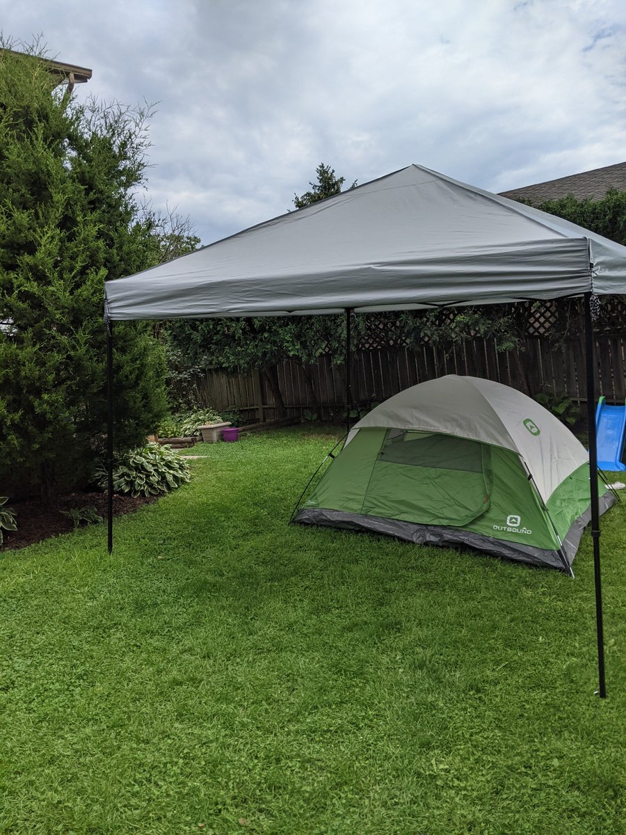 Practicing my setup for the 100 mile race this Saturday.  This plus a cooler and a chair will be homebase.

I will probably leave the slide in the backyard though.

Donation link for <a href="/CHFHope/">Children's Health Foundation</a>:

chfou.convio.net/site/PageNavig…

Thanks!

#ldnont