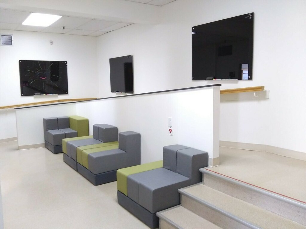 ilikeoi's tweet photo. Just received content from this super flexible installation at a University in Quebec! There common space is unique so naturally, they called Oi for some flexible seating!

Does your school have a space that needs some fun? Consider us on your back to school shopping trip!

… https://t.co/vjCQFyEqI2