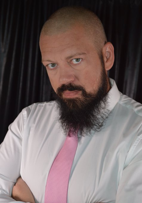 Feeling pink today. https://t.co/nXUrfMdWwN