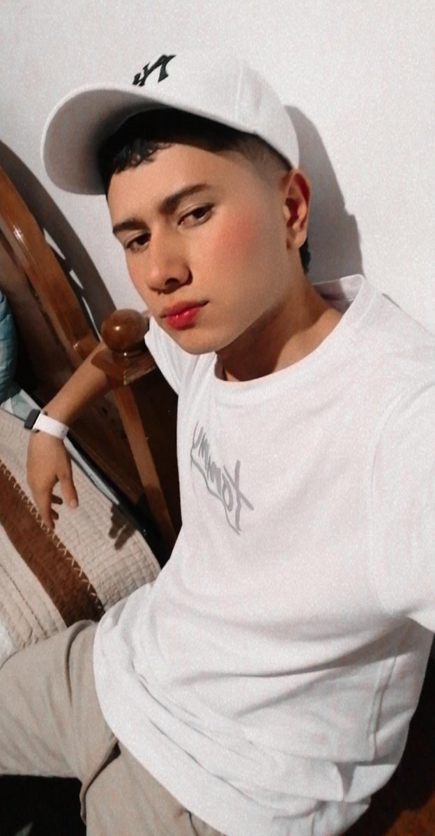 Darwin Cardona tweet media