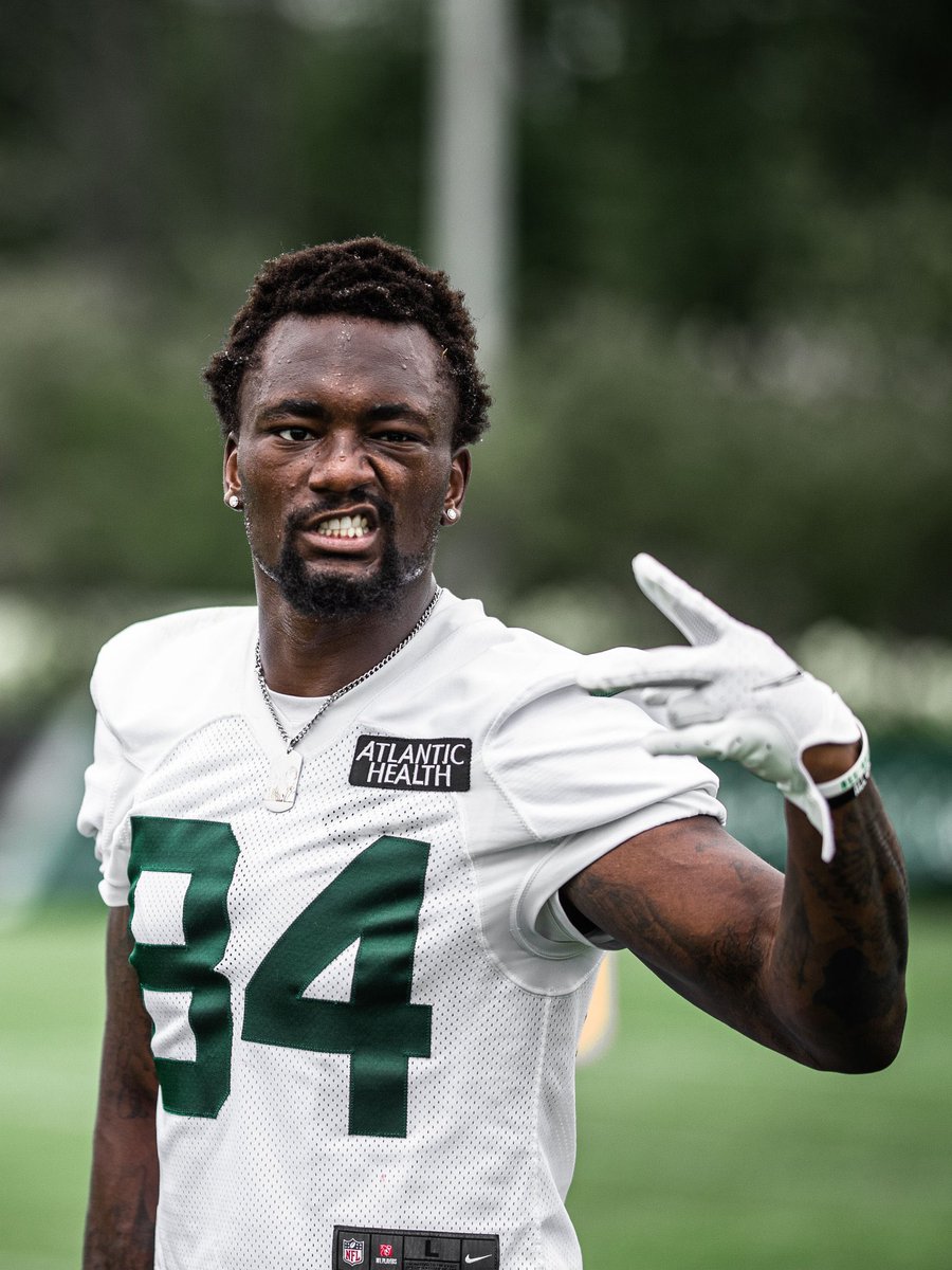 PFF_Fantasy's tweet image. Corey Davis in Wk 1 of NFL preseason

🎯 4 routes run
🎯 4 targets

Zach Wilson showing off the connection with his new WR1 🙌✈️