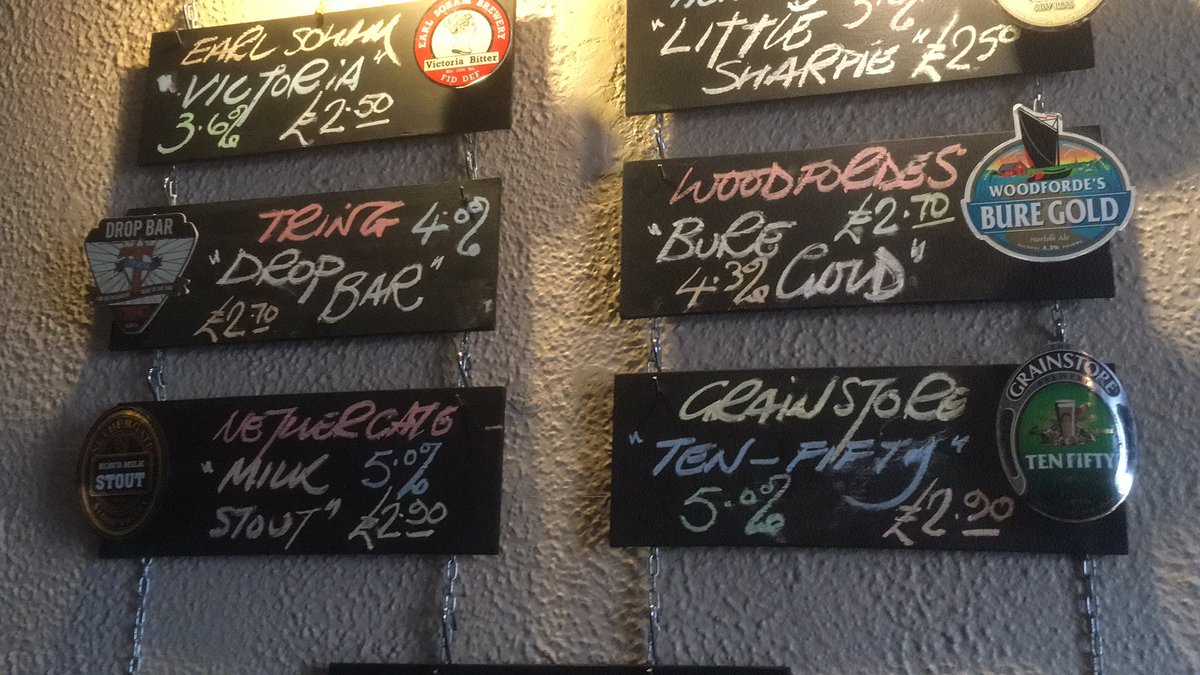 Lovely drop of <a href="/hdbrewery/">Humpty Dumpty</a> Little Sharpie tonight, only 3.6% ABV &amp; so much flavour and £2.50…what a bargain!