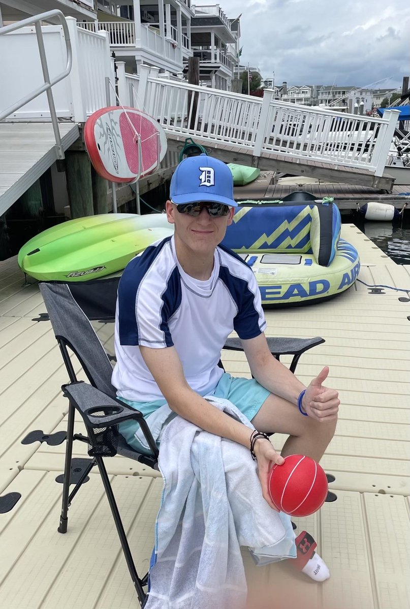 SpringfieldSD's tweet image. This is how we celebrate a positive win today! Way to go, AJ! You are the BEST!