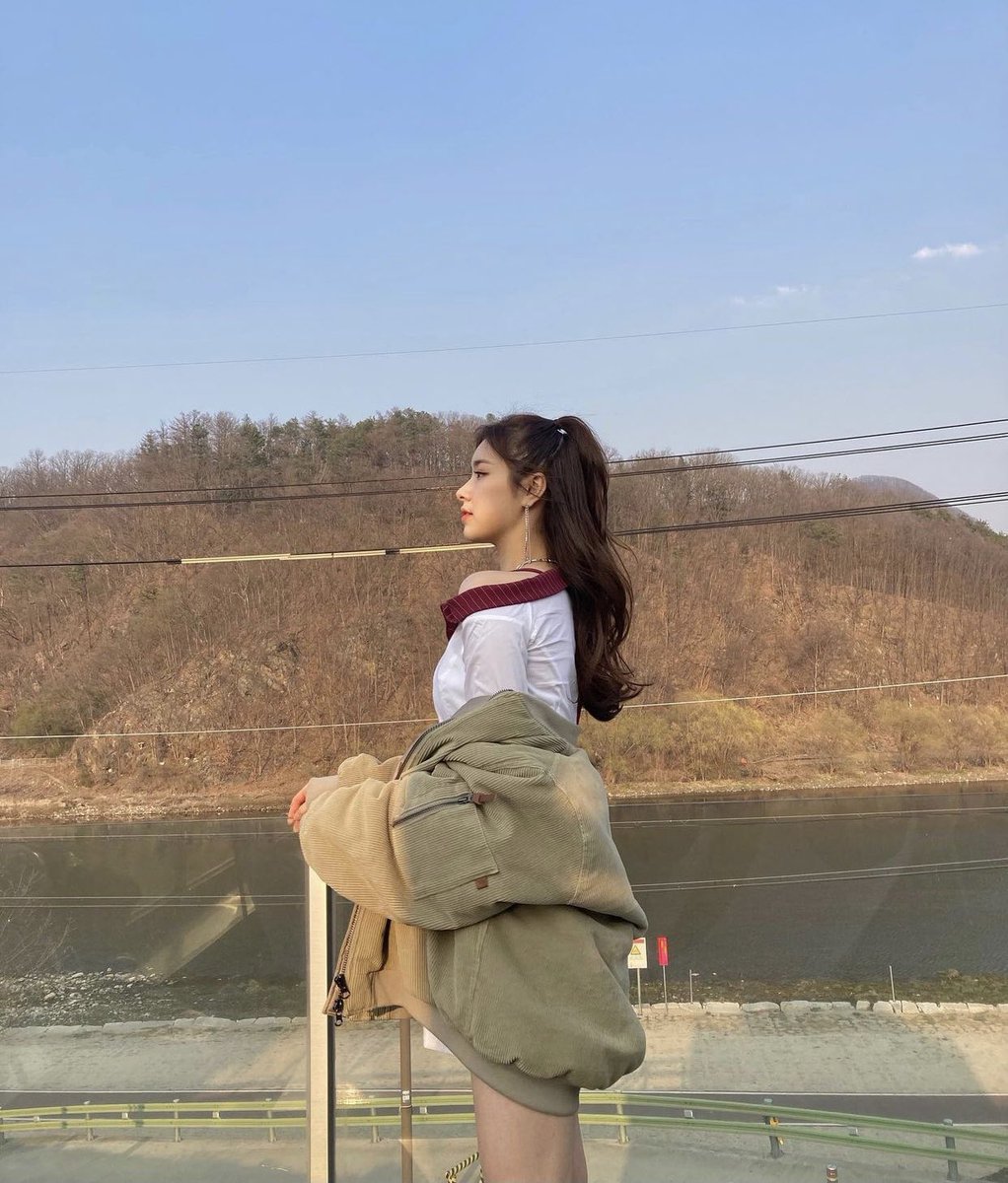 ggscatalog's tweet photo. eunjo ; dreamnote

210502 © ime_dreamnote

#은조 #eunjo #박은조 #parkeunjo
#드림노트 #dreamnote https://t.co/d8TW4cQOd1