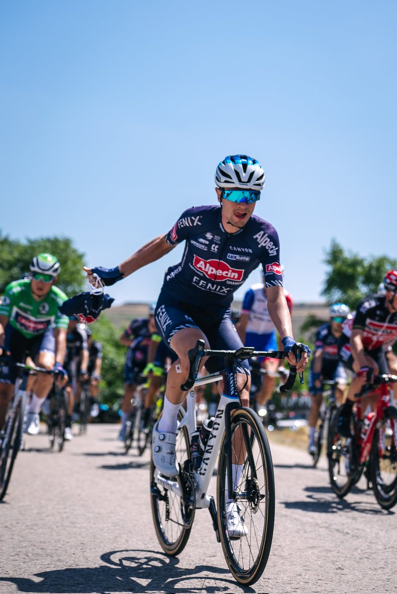 Jay_Vine tweet media