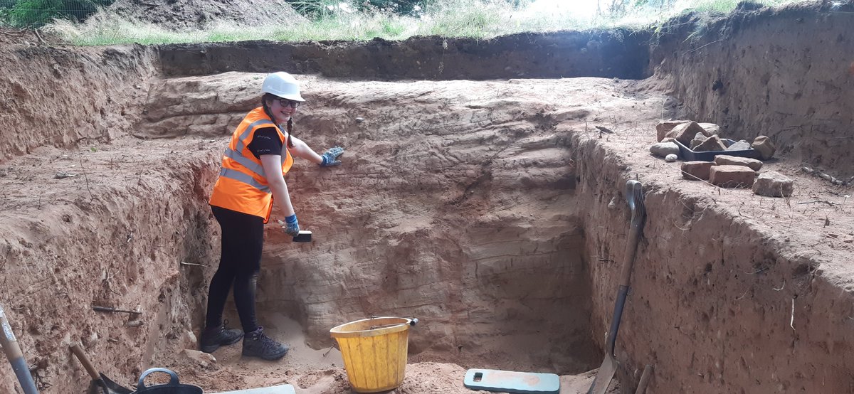 A new week, with new trainees at <a href="/WollatonHall/">Wollaton Hall</a> ! Already we have cemented Keira's love for archaeology and 'borrowed' Emma and Dave who usually volunteer with <a href="/ULASarchaeology/">University of Leicester Archaeological Services</a>! Sorry guys! #wedig #archaeology #training #digging #sorrynotsorry