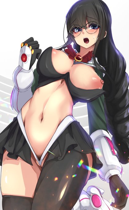 スケブ原稿さまやってたらこんな時間に(/ω\)
はみ乳眼鏡っ娘ちゃん(∩'∀`)∩ 